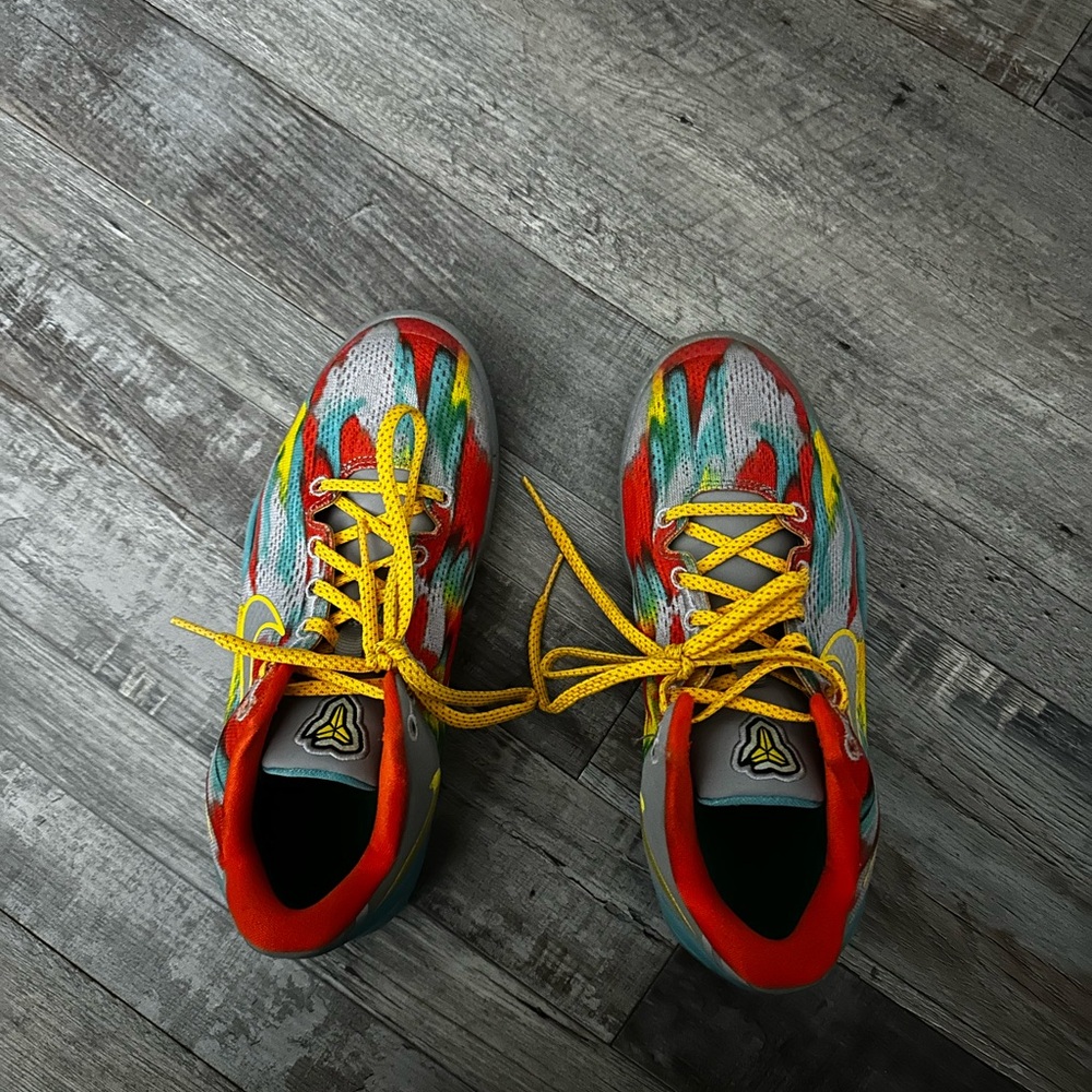 Youth Nike Kobe 8 Basketball Sneakers